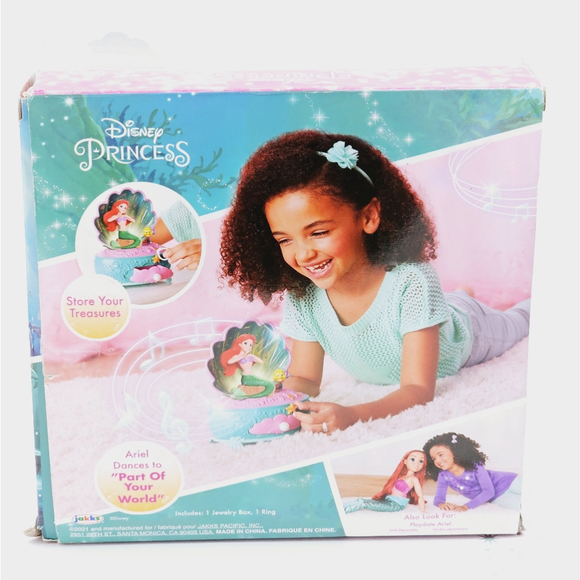 Disney Princess Ariel Pearl Anniversary Jewelry Box - Picture 11 of 14